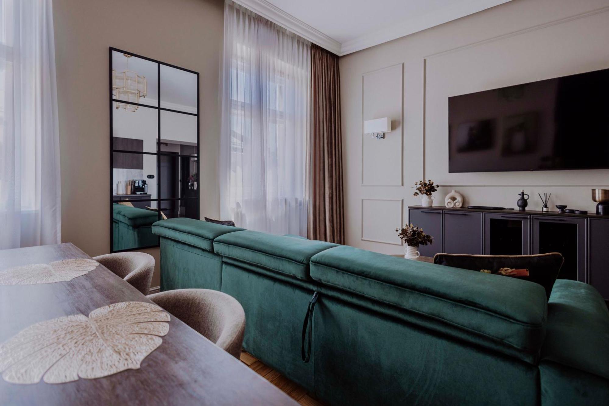 Crown Pearl - Wonderful Apartment, 110Scm, 4 Rooms Cracovie Extérieur photo